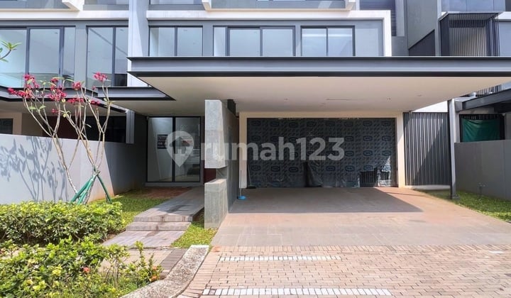 Dijual Rumah Mewah Cluster Lyndon Navapark BSD