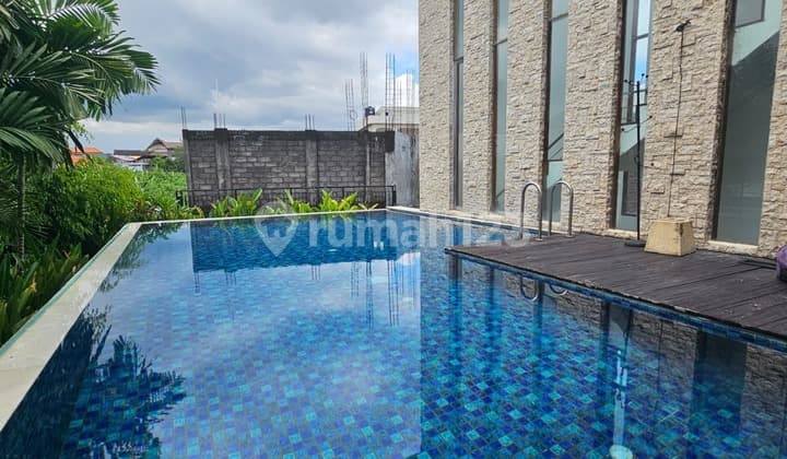 Villa Premium Luas Siap Huni Dekat Objek Wisata di Canggu