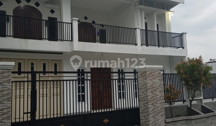 Rumah Mewah Bagus Siap Huni di Karanganyar Solo