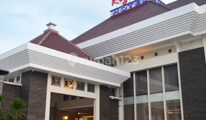 Hotel Luas Strategis Kondisi Bagus SIap Pakai di Pemalang