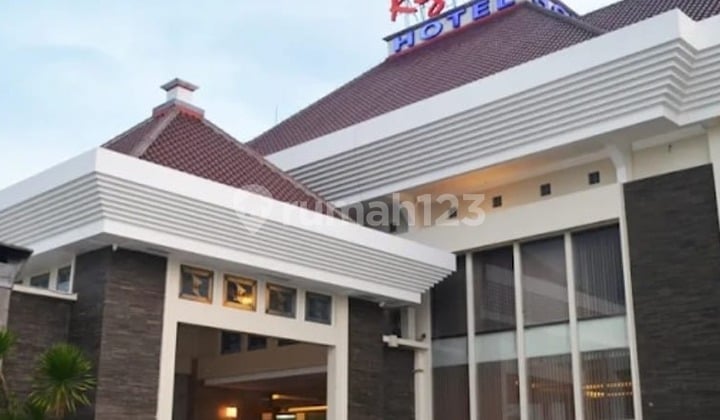 Hotel Luas Strategis Kondisi Bagus SIap Pakai di Pemalang