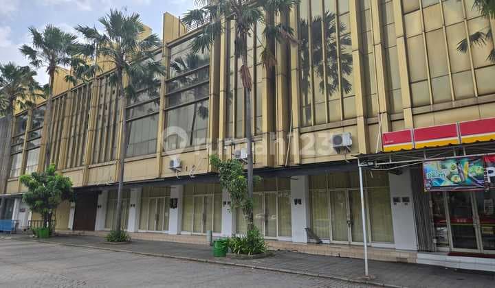 Super Commercial: 5 Adjacent Shophouses 3.5 Floors at Golf Lake - Most Strategic Location