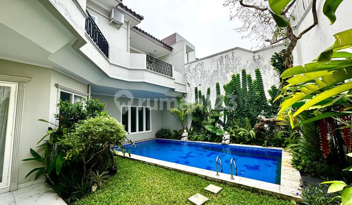 Classic House @ Cipete (Compound)