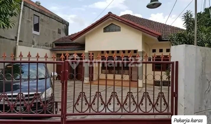 Dijual Cepat Bu Rumah di Duren Sawit Jakarta Timur