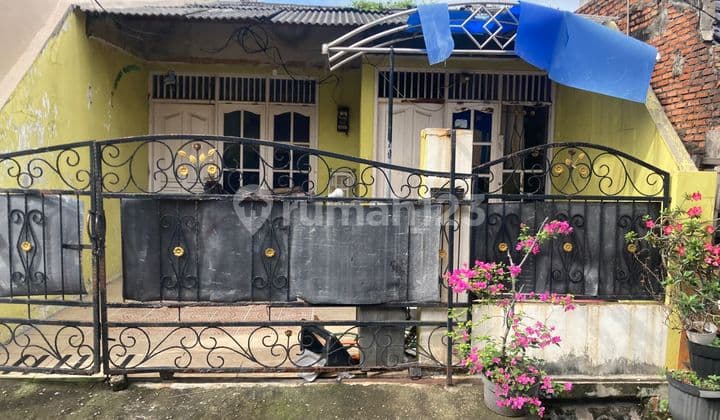 Dijual Rumah Tua Hitung Tanah di Pondok Bambu Duren Sawit Jakarta Timur