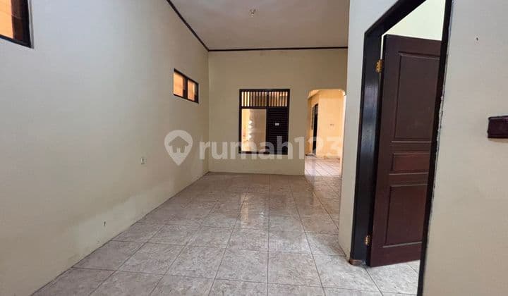 Disewakan Rumah di Tebet Timur