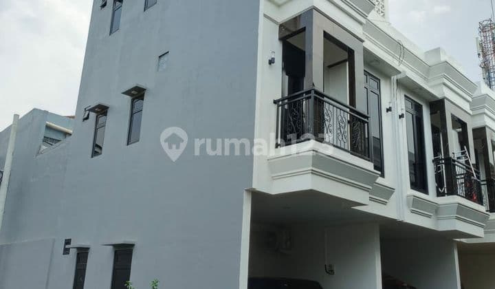 Dijual Rumah Baru 3 Lantai Shm Di Cluster Cipinang Muara