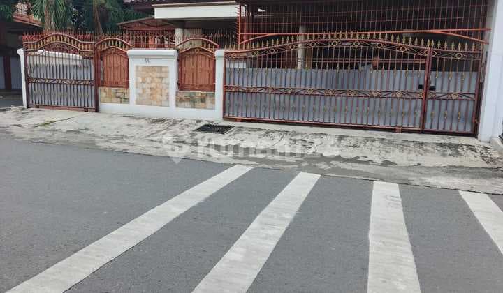 For Rent Spacious Beautiful House in Kayu Putih, East Jakarta