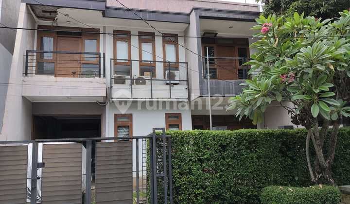 Rumah untuk Disewa Lokasi Kayu Putih Utara