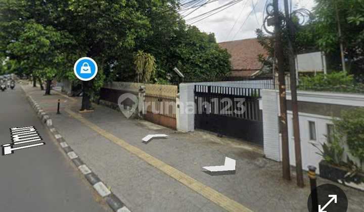 For Sale Spacious Old Building House in Rawamangun Cipinang