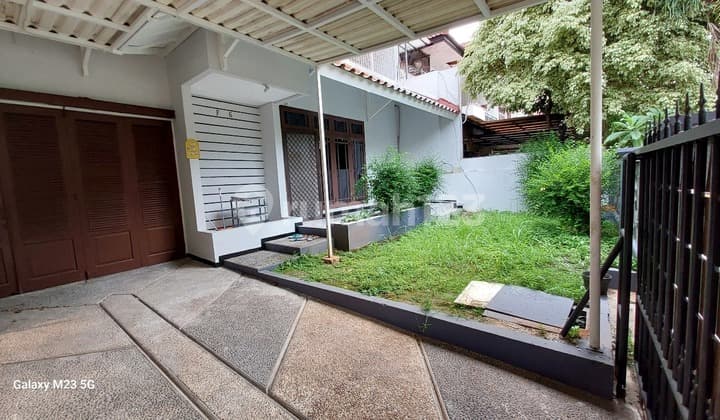 Disewakan Rumah di Rawamangun Jakarta Timur Furnished bisa Juga Kosongan Siap Huni