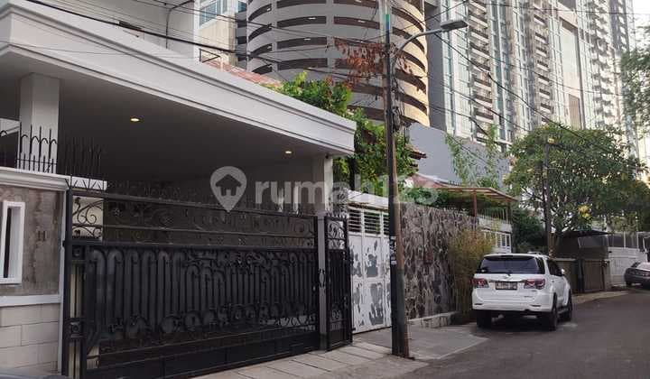 Rumah Disewakan Cempaka Putih Timur Lingkungan Tenang Utk Tempat Tinggal atau Kantor