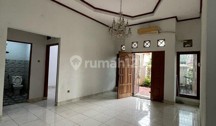 Disewa Rumah di Pondok Kelapa Duren Sawit Luas Siap Huni
