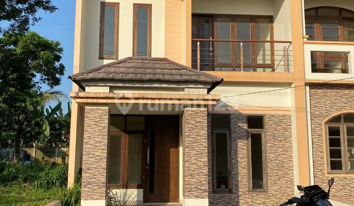 Rumah 2 Lantai Cluster Taman Ubud Loka di Lippo Karawaci Tangerang