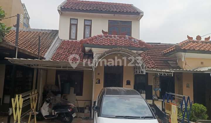 Two-Story House in Taman Ubud Cendana, Lippo Karawaci, Tangerang