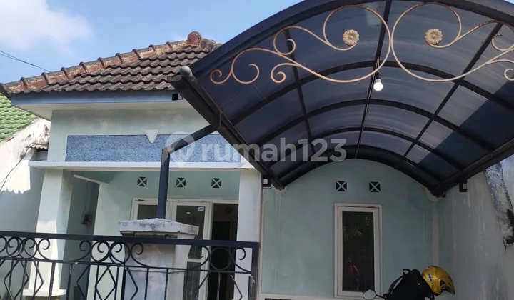 Rumah cantik dan bagus Siap Huni modern minimalis harga terjangkau murah