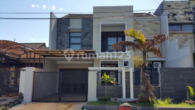 CEPAT RUMAH 2 LANTAI CANTIK & BAGUS MODERN HARGA SANGAT TERJANGKAU