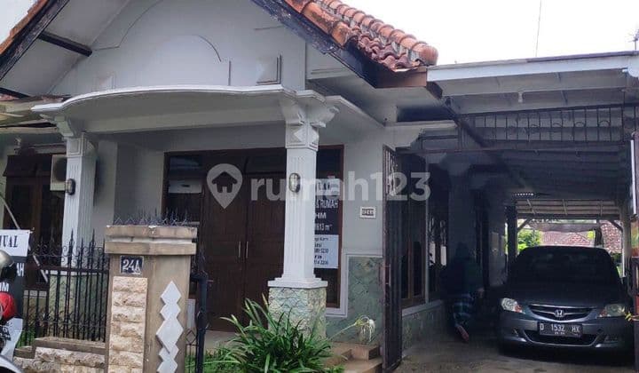 Rumah induk plus tanah Sangat luas lokasi sangat strategis