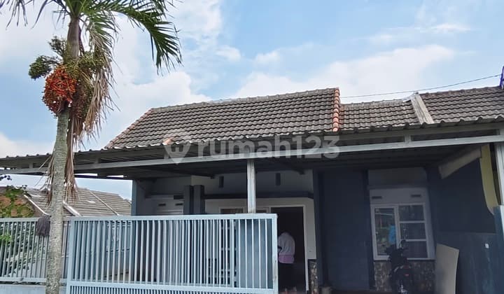 CEPAT RUMAH 1 LANTAI POSISI POJOK BAGUS & CANTIK HARGA TERJANGKAU