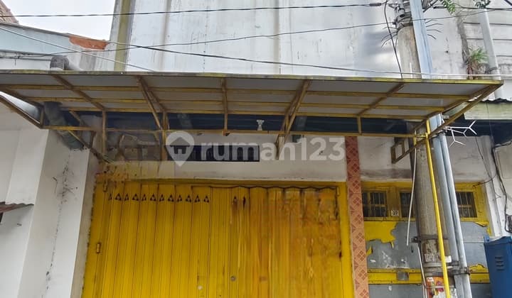 CEPAT RUKO 2.5 LANTAI LOKASI SANGAT STRATEGIS HARGA TERJANGKAU