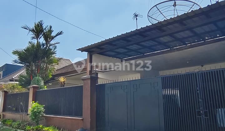CEPAT RUMAH 2 LANTAI CANTIK & BAGUS HARGA SANGAT TERJANGKAU DENGAN LAINNYA