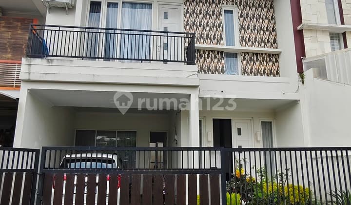 . Cepat Rumah 2 Lantai Cantik & Bagus Modern Harga Terjangkau
