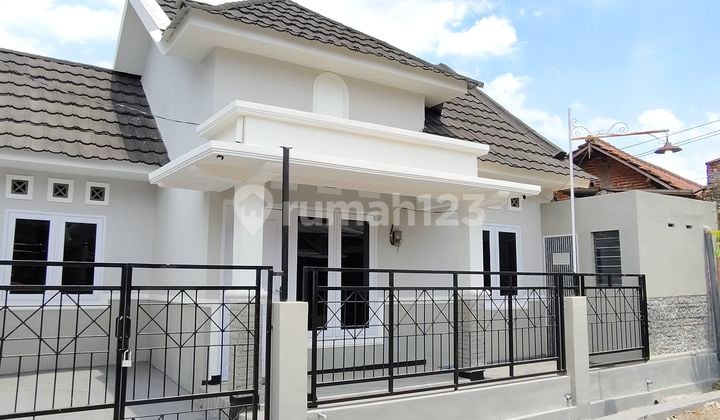 CEPAT RUMAH 1 LANTAI CANTIK & BAGUS MODERN HARGA SANGAT TERJANGKAU