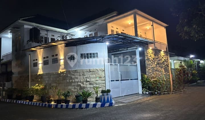 DIJUAL SECEPATNYA RUMAH DUA LANTAI CANTIK DAN BAGUS HARGA SANGAT TERJANGKAU