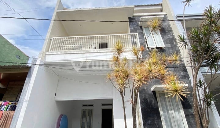 Rumah 2 Lantai Bagus Modern Lokasi Sangat Strategis Dekat Wisata Harga Terjangkau