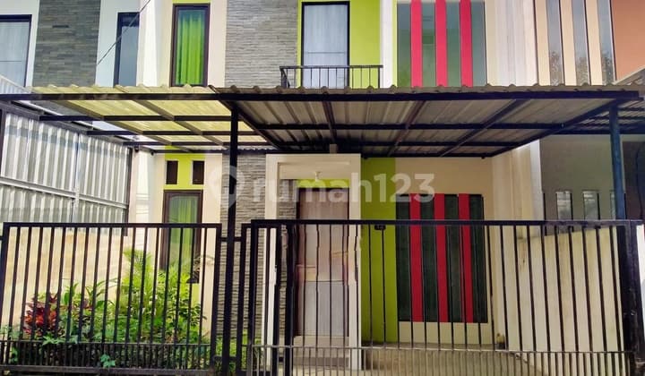 Rumah 2 Lantai Cantik & Bagus Modern Harga Sangat Terjangkau