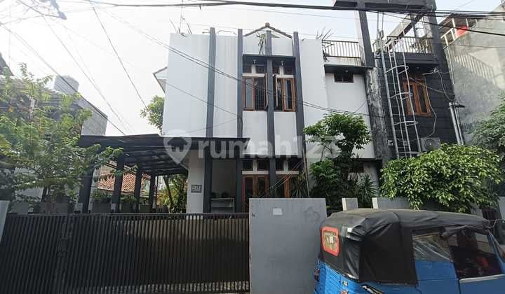 Rumah Siap Huni 2Lt Luas 184M, Sawo Kecik Bukit Duri, Cash Only,Strategis