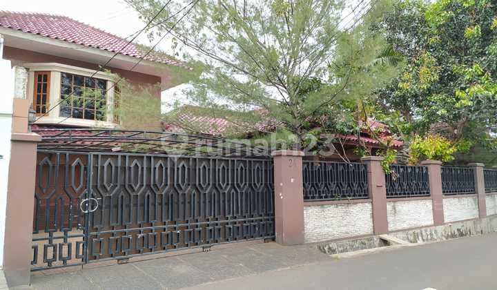 Rumah Dijual Luas 615 M² di Jalan Mampang Tegal Parang - Strategis & Nyaman