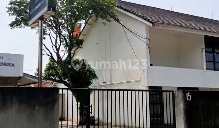 Rumah Besar Luas 810M, di Mampang Prapatan, Hadap Jalan, Cocok untuk Usaha, Lokasi Strategis