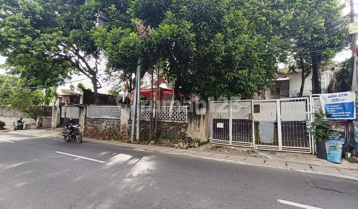 Rumah Lama Kelapa Tiga Jagakarsa - Samping Jalan Raya, Luas 300m Cocok Untuk Usaha, Cash Only!