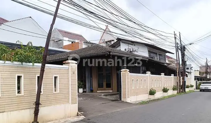 Rumah Murah Di Hook Strategis Di Pasar Minggu,cocok Untuk Usaha Luas Tanah 437m