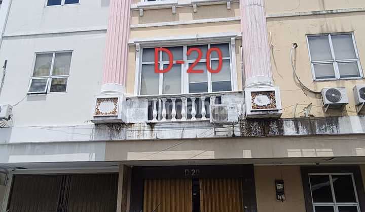 Ruko Komersial 3Lt Luas 81M, di Rukan Crown Palace Tebet,Cash Only