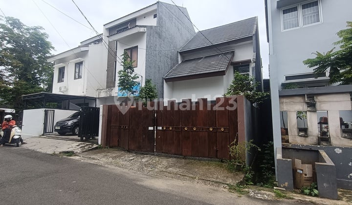 Cash Only , Rumah Sederhana Luas 109M, Komplek Depkes Pasar Minggu, Strategis