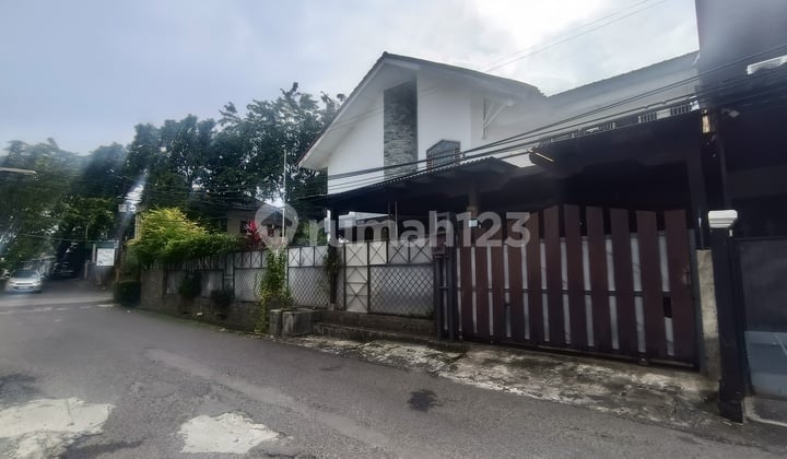 Rumah Mewah 2Lt di Hoek Luas 365M,Di Perum Rancho Indah, Tanjung Barat,Cash Only, Strategis, Dekat Tol Antam Simatupang