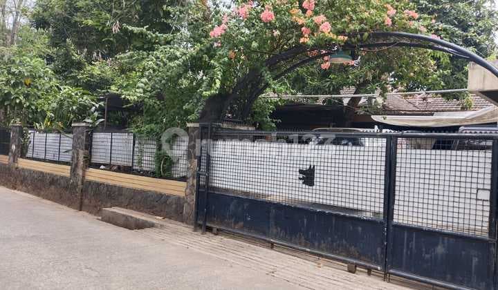 Rumah Besar di Hook Luas 1026M, di Jalan Bank Raya, Mampang,Jkt Sel Lokasi Strategis