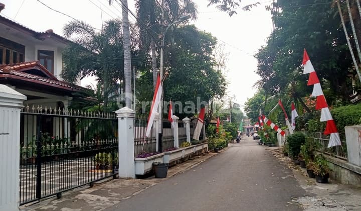 Cash Only, Rumah 2Lt Luas 738M, Jalan Syahrin Gandaria, Cocok untuk Usaha, Strategis, Dekat Pim