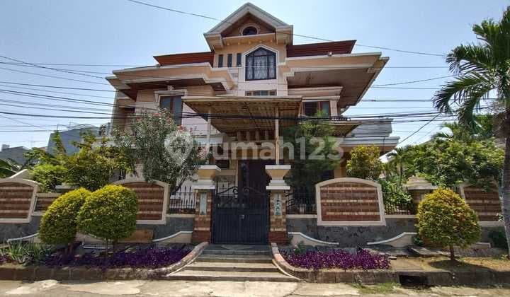 Rumah Besar 453 M² Di Komplek Sunter Permai Jaya, Nyaman & Strategis"