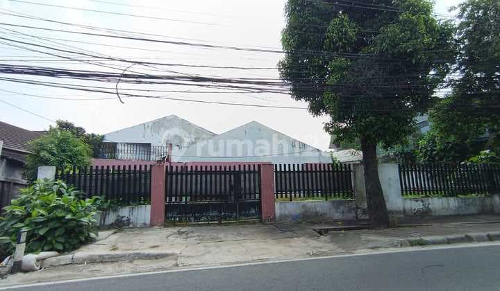 Cash Only, Rumah Seluas 631M Dinjalan Warung Jati Kalibata, Strategis, Cocok untuk Usaha