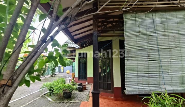 Rumah Lama Strategis Di Jalan Kebembem Jagakarsa - Cocok Untuk Kost, Luas 457m, Dekat Krl Lenteng Agung, Cash Only!