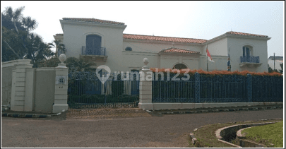 Rumah Mewah 2Lt Lebak Bulus Luas 1934M,Lingkungan Nyaman,Akses Mudah ke Tol & Fatmawati, Cash Only