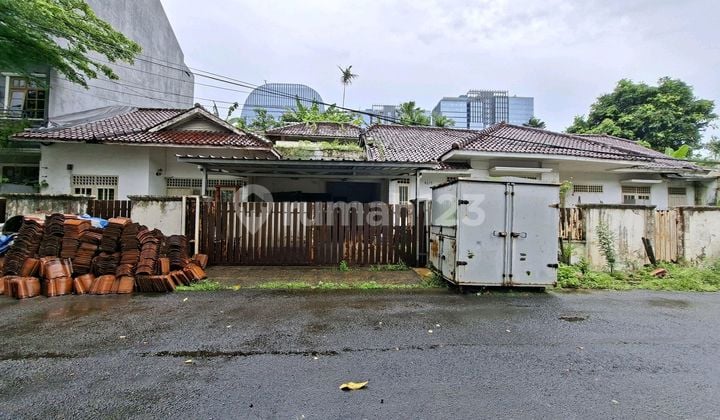 Rumah Lama Diatas Tanah Seluas 350M,Komplek Liga Mas Pancoran,Strategis,Cash Only