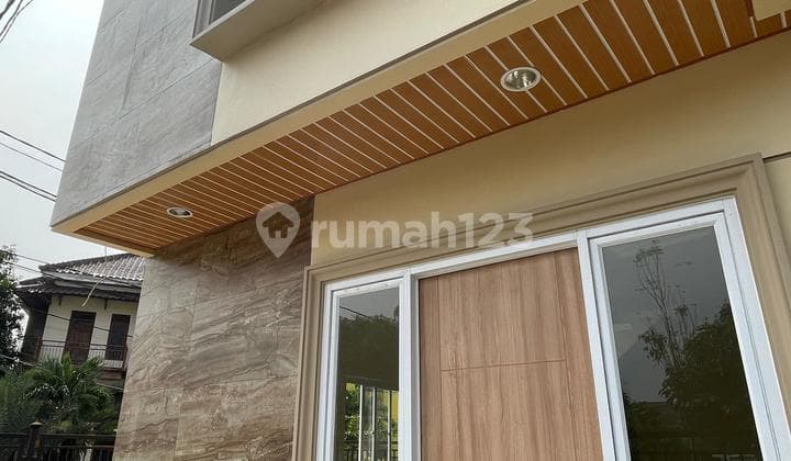 Dijual Cepat Rumah Siap Huni, Nyaman, Bagus Dan Asri Sektor 7a, Gading Serpong