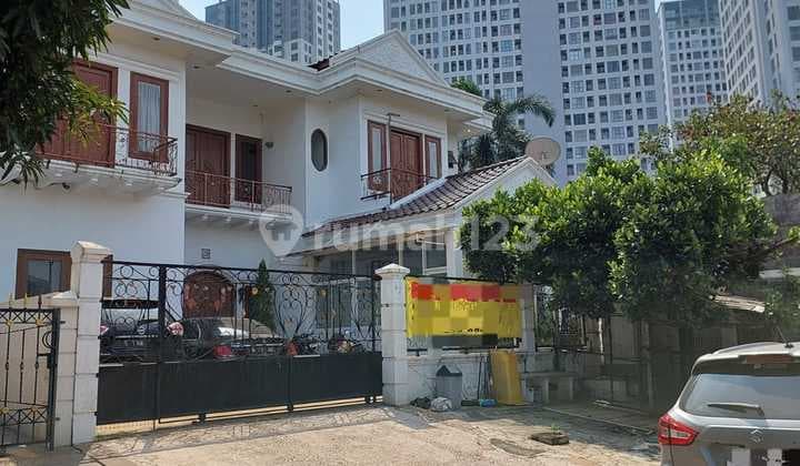 Dijual Rumah Kawasan Exclusive Dekat Golf Course, Rumah Tidak Hadap Tetangga, Cluster Sapphire,phg, Gading Serpong