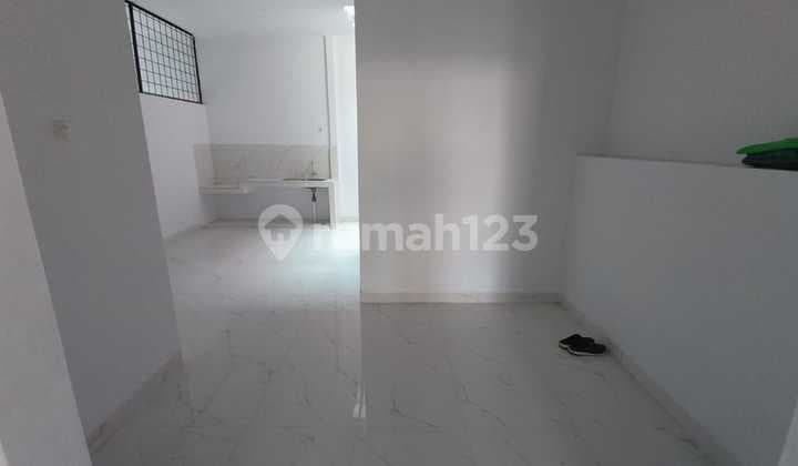 Rumah Rapi & Terawat Tpi Teluk Gong Siap Huni, Akses 3 Mobil!