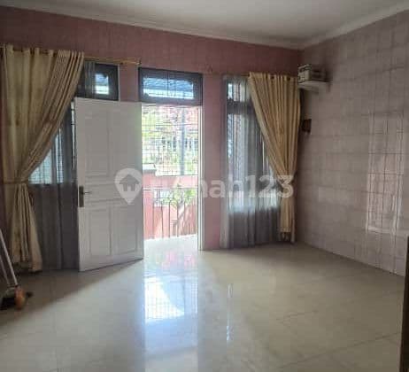 Rumah Teluk Gong Jakarta Utara 2 Lantai Ukuran 5x15