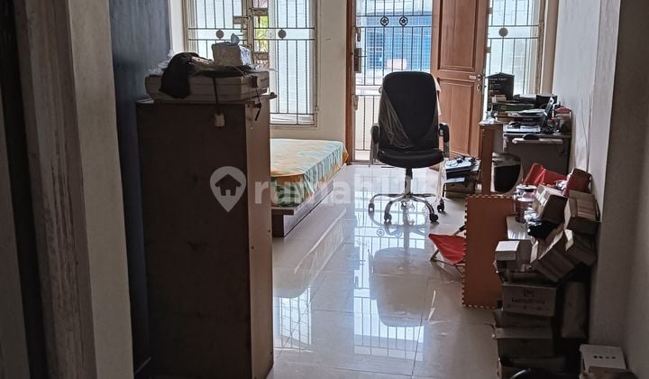 Rumah 2.5 Lantai Jembatan Dua Angke Tambora, Jakarta Barat